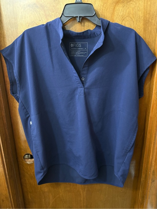 Figs Tops - Figs Navy Rafaela Short-Sleeve V-Neck Scrub Top M